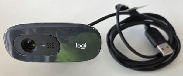 Logitech C270 HD Webcam Carousel 1