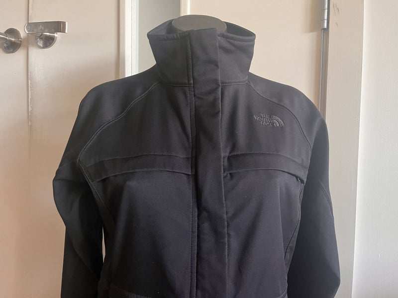 The North Face soft shell zip up jacket size S Carousel 2
