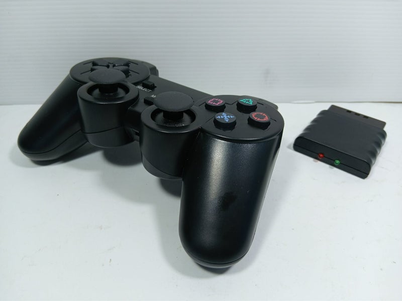 PlayStation 2 Wireless Controller Carousel 1
