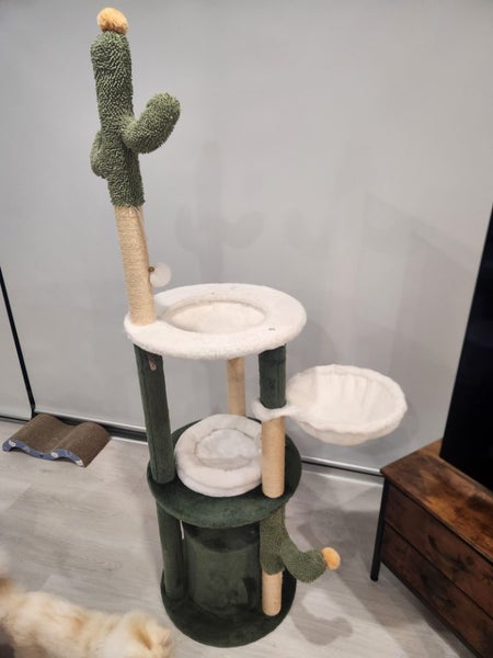 Cactus Cat Tower 1.7m Carousel 6