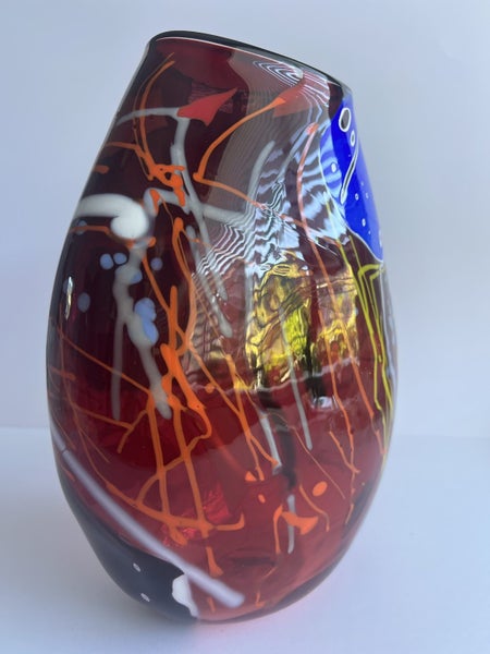 Keith Mahy New Zealand - Art Glass large vase Carousel 2
