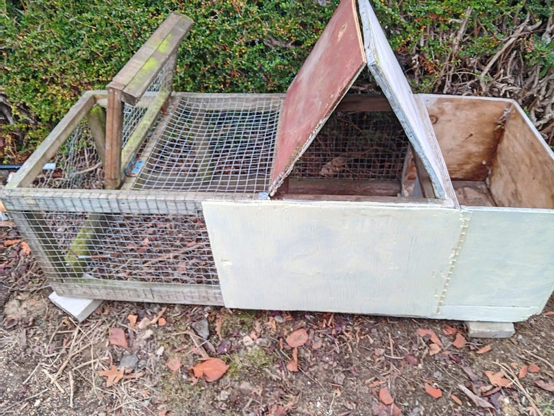 rabbit cage 2nd hand Carousel 2