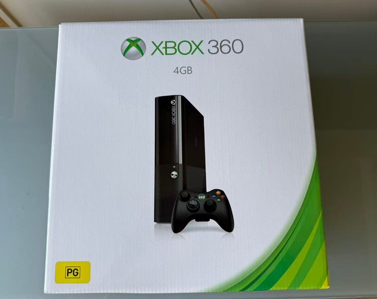 Brand New Unused XBOX360 E console For Collection Carousel 2