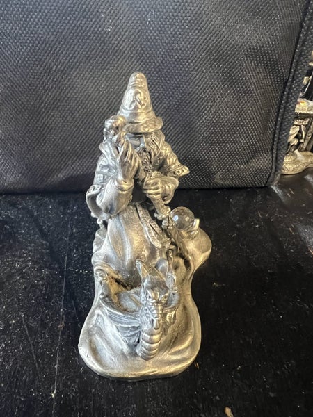 Mint Tudor, Myth and Magic - The Wizard of the Lake Carousel 2