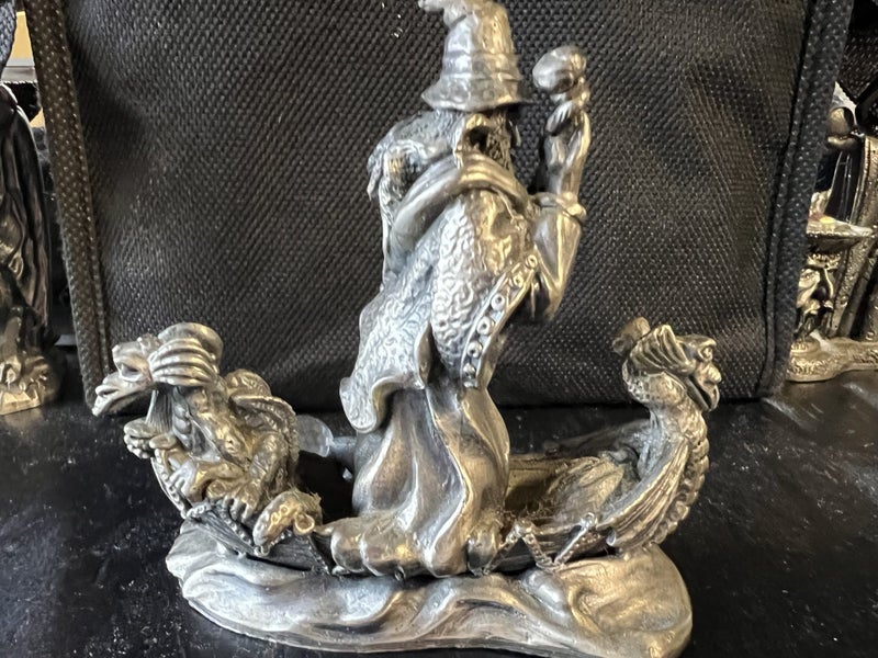 Mint Tudor, Myth and Magic - The Wizard of the Lake Carousel 3