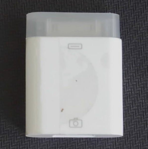Apple iPod to camera adapter Carousel 1