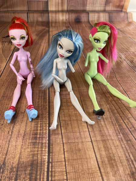 2008 & 2011 Mattel Monster High Used Doll Lot of 3 Dolls w Missing parts Carousel 1