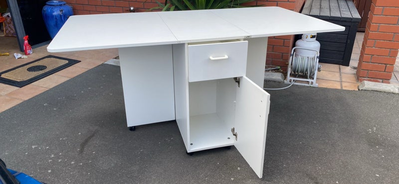 Horne cutting table patchwork & quilting or sewing Carousel 2