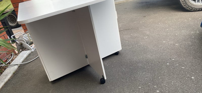 Horne cutting table patchwork & quilting or sewing Carousel 1