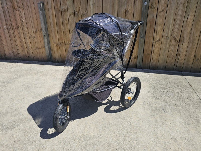 Safety First All Terrain 3 Wheel Travel System Black Carousel 14