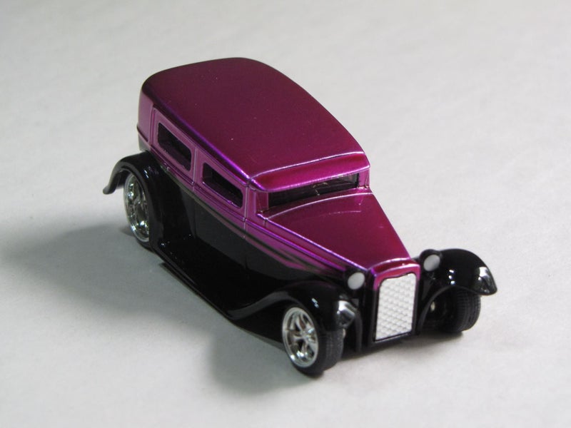 JADA 1931 Ford Hot Rod - 1/64 scale Carousel 1