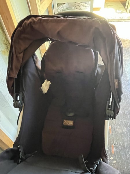 Mountain buggy +1 with scooter Carousel 11