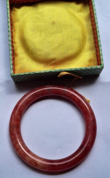 VINTAGE LARGE JADEITE DEEP PINK/RED JADE BANGLE Carousel 2
