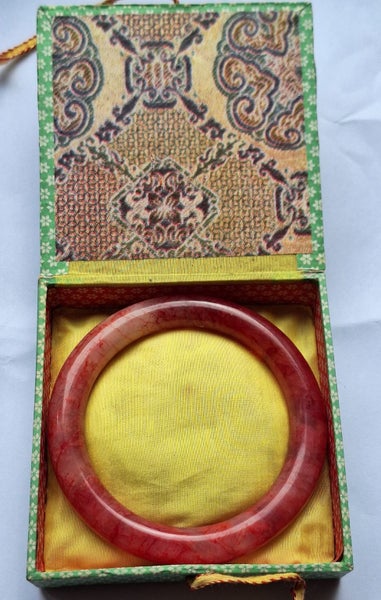 VINTAGE LARGE JADEITE DEEP PINK/RED JADE BANGLE Carousel 1