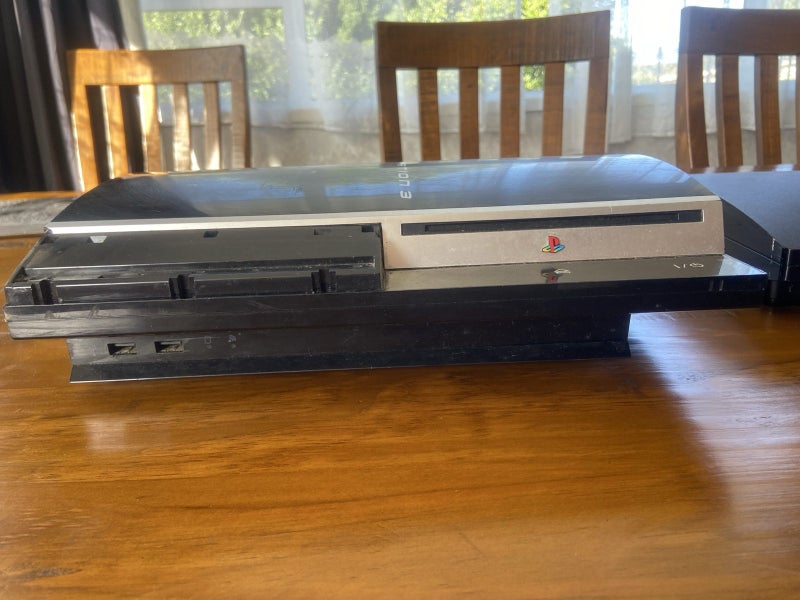 2 Faulty PS3 Carousel 4