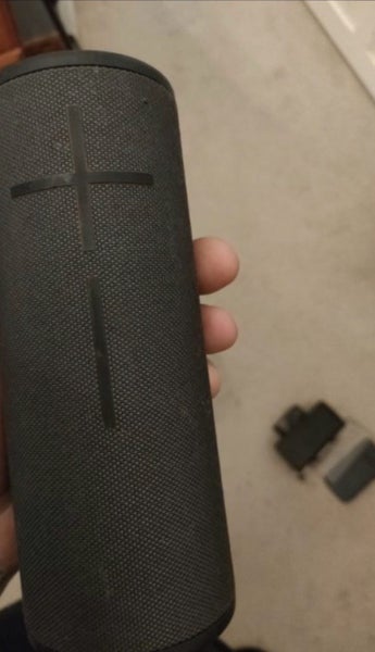 UE Boom 3 faulty Carousel 2