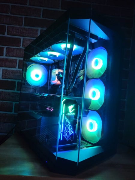 Gaming/Workstation PC 7950X3D/5070Ti Carousel 1