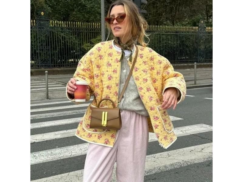 Women Vintage Floral Print Cropped Puffer Jacket Carousel 1
