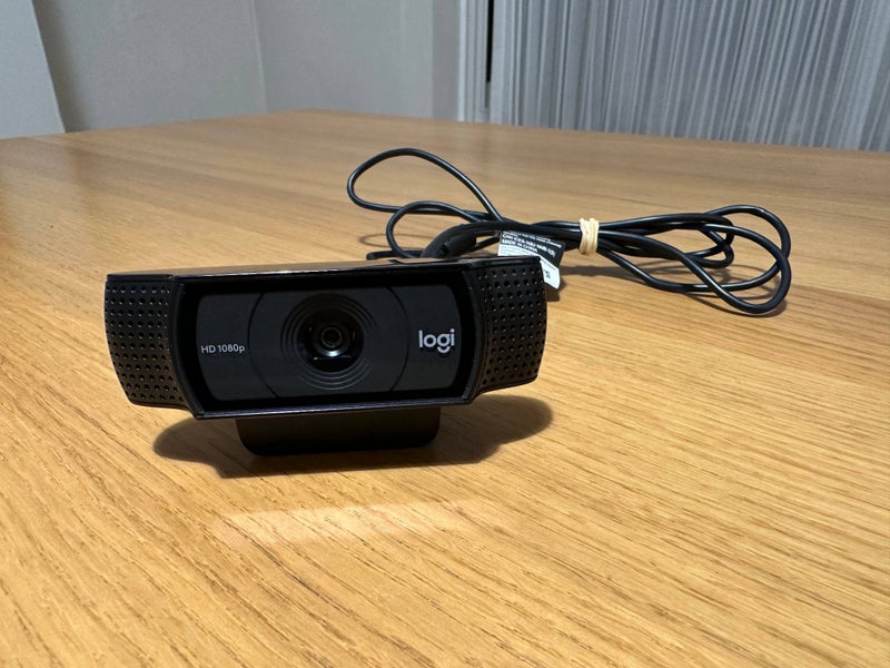 $1 Res - Logitech C920 HD Pro Webcam (1080P) #1 Carousel 1