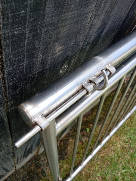 Stainless steel gate. Carousel 5