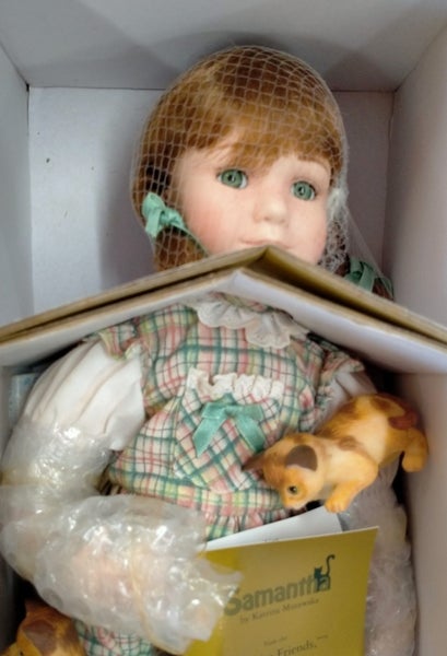 Georgetown Collection Samantha Favorite Friends porcelain doll / cats NEW IN BOX Carousel 2