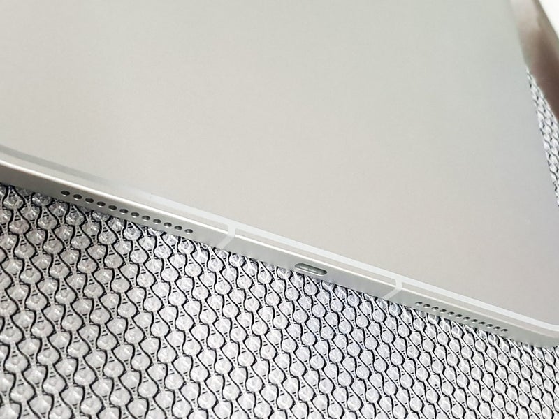 IPAD 11 (A16) WIFI + CELLULAR 128GB - SILVER Carousel 13