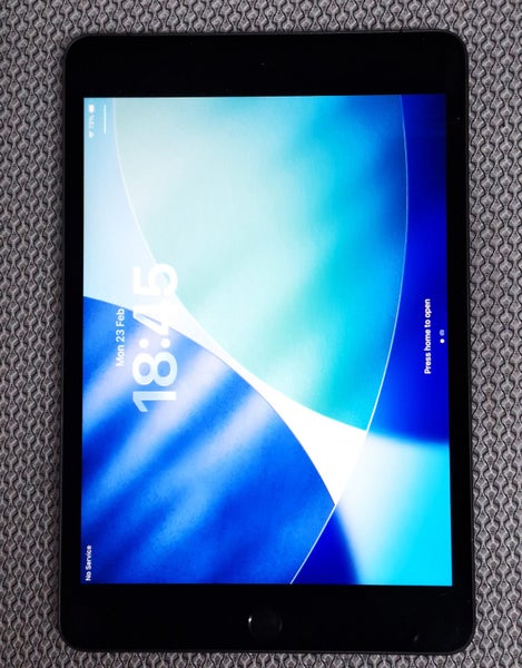 iPad mini 5 64GB WiFi and Cellular Space Gray + Free Shipping Carousel 2