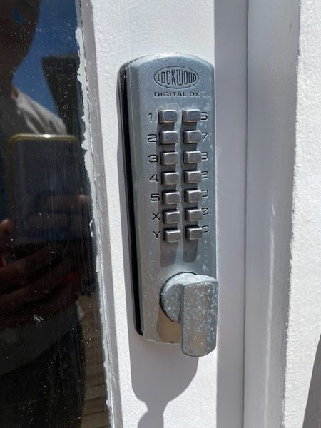 Lockwood Digital DX Series Keypad Lock – Mechanical Keyless Entry Carousel 1