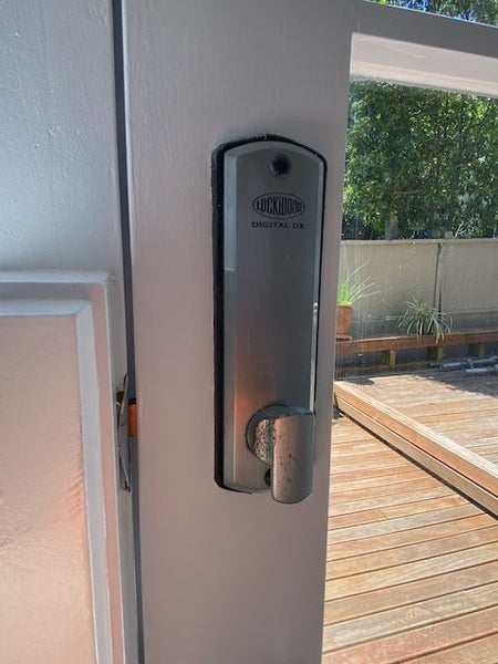 Lockwood Digital DX Series Keypad Lock – Mechanical Keyless Entry Carousel 2