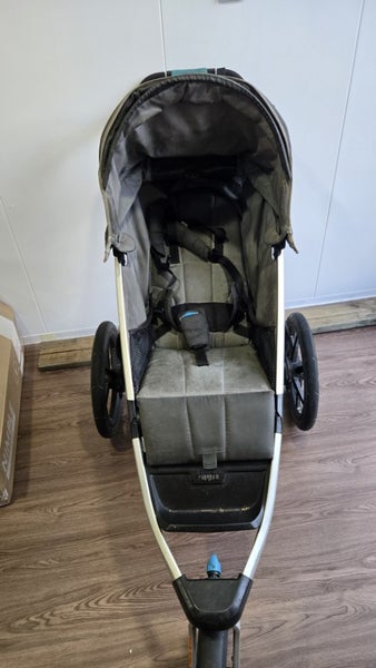 Thule Urban Glide 2 Carousel 1