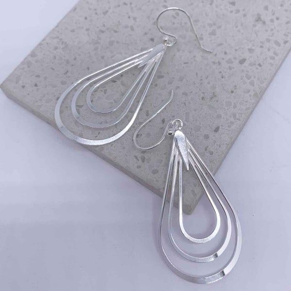 Silver Dangle Earrings "Ezra" Carousel 4
