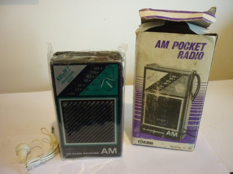 "BOXER" 60/70S UNOPENED AM POCKET RADIO Carousel 1