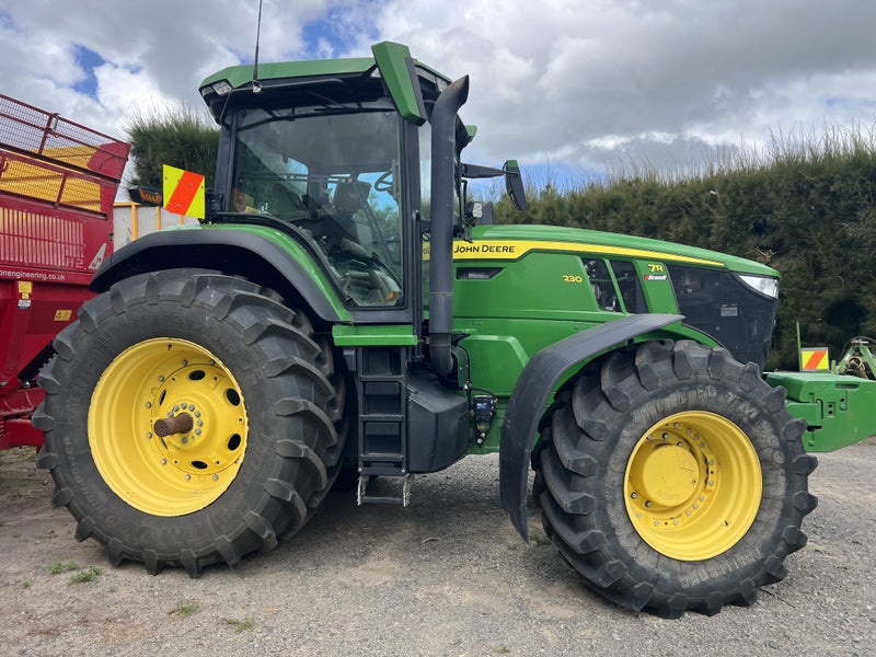2021 John Deere 7R 230 Carousel 1