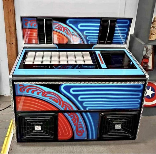 1976 Rockola Jukebox Carousel 1