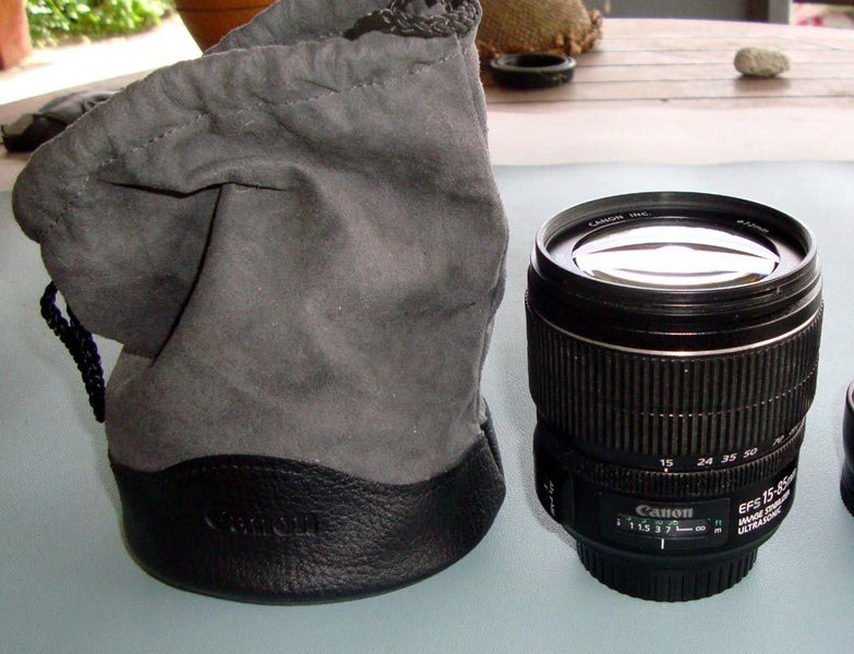 Canon EF-S 15-85mm IS ULTRASONIC Lens + Lens Hood [RRP $999.00]