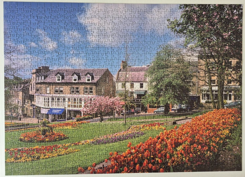 PIECES OF BRITAIN 1000 Piece Puzzle (Harrogate, Yorkshire) Carousel 2