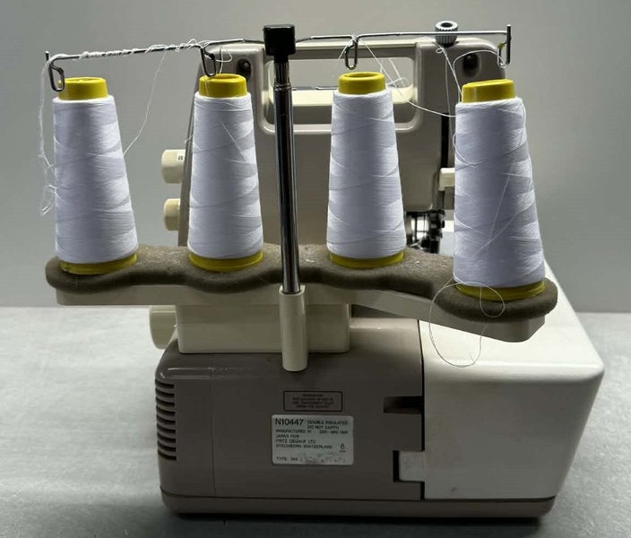 Bernina Bernette 334D Overlocker Carousel 6