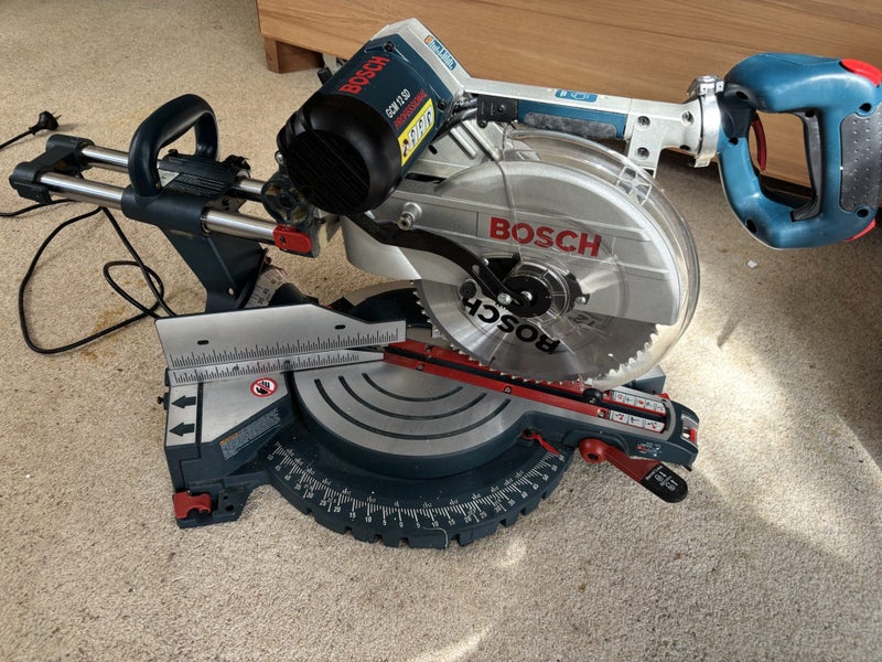 Sliding Mitre Saw Bosch Professional GCM 12 SD Barely Used $1.00 Reserve Carousel 1