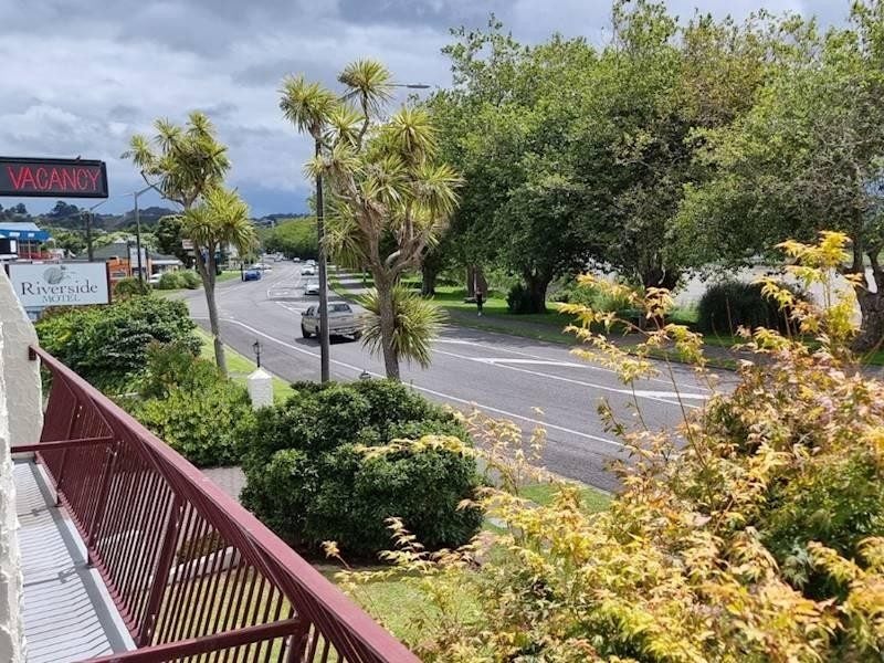 Profitable & Scenic Motel With Growth Upside! Carousel 13