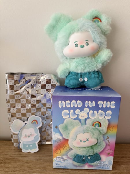 MINISO :)-HEAD IN THE CLOUDS-POP MART-Leisure Rainbow-BRAND NEW! Carousel 1