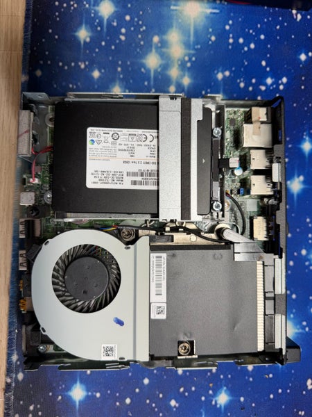 HP Prodesk 800 G3, i5-7500T, 12Gb RAM, 256GB SSD + 128GB SSD Carousel 4