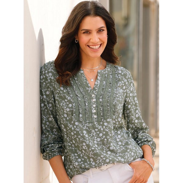 Fun and fabulous - 2 tops - 1 great deal - size 22 - posh & casual Carousel 2