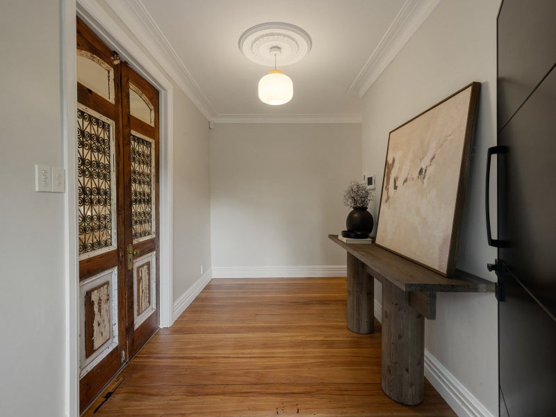 Image 3 of 29