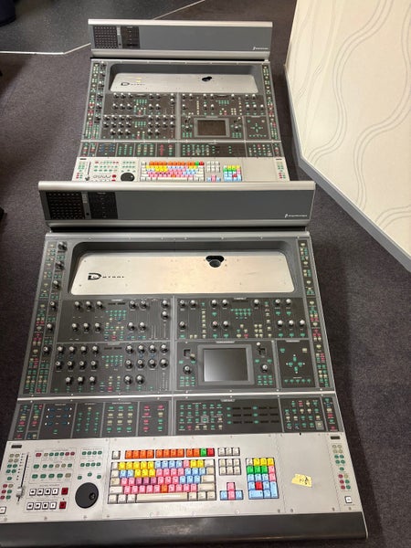 Avid Protools D Control hardware Carousel 1