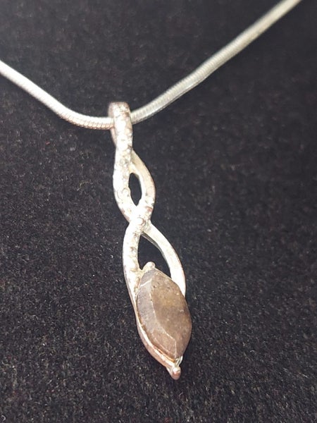 Unusal 1.10 Carat Brown & purple marquise Sapphire pendant & chain Carousel 1