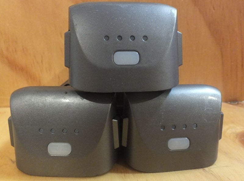 3x CFLY D01016 LIUM ION BATTERY - UNTESTED Carousel 1