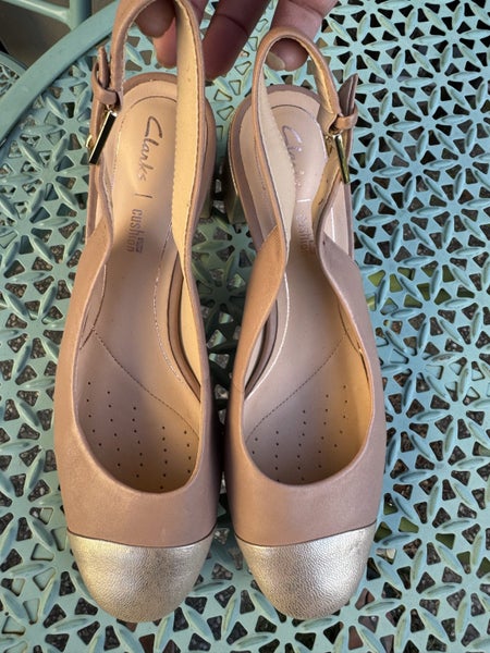 CLARKS CUSHION TAUPE & GOLD SLING-BACK SHOES NEW SIZE EU 39.5 NZ 8.5 Carousel 2