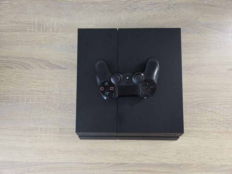 PS4 Console + Controller - Firmware 7.51 Carousel 2