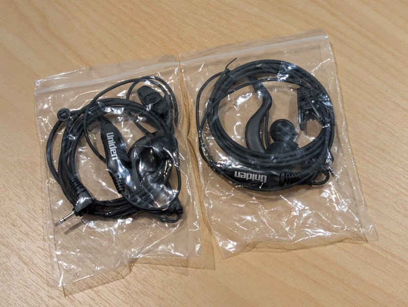 2 x Uniden UH615 UHF 1.5WattCB Handheld 2-Way Radio walkie talkie Carousel 4