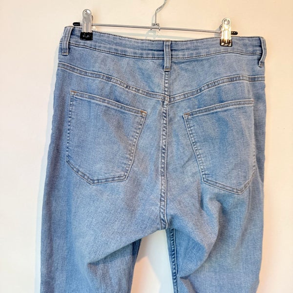 H & M Divided Size 14 High-Rise Skinny Jeans Carousel 6